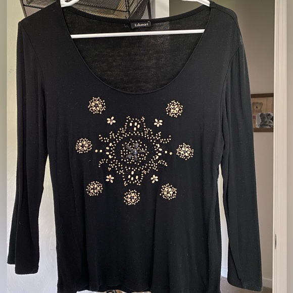 Lulumari Tops - Beaded shirt